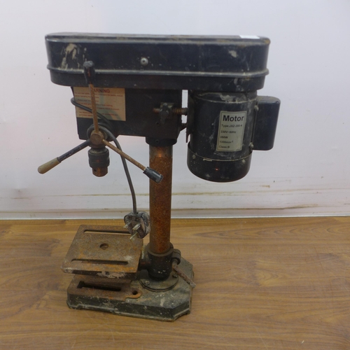 5043 - A Rolson 240V drill press