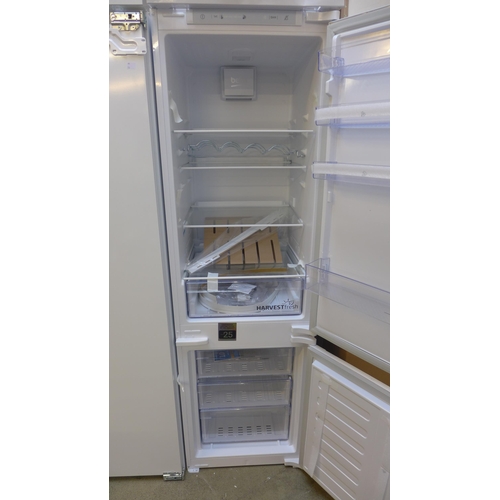 4019 - Beko Fridge/Freezer 70/30 with Harvest Fresh (Transit damage) *This lot is subject to VAT