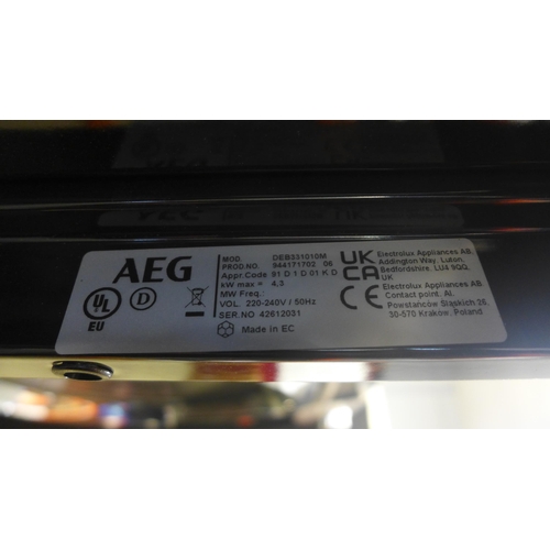 4031 - AEG Built In Double Oven Stainless Steel  *This lot is subject to VAT