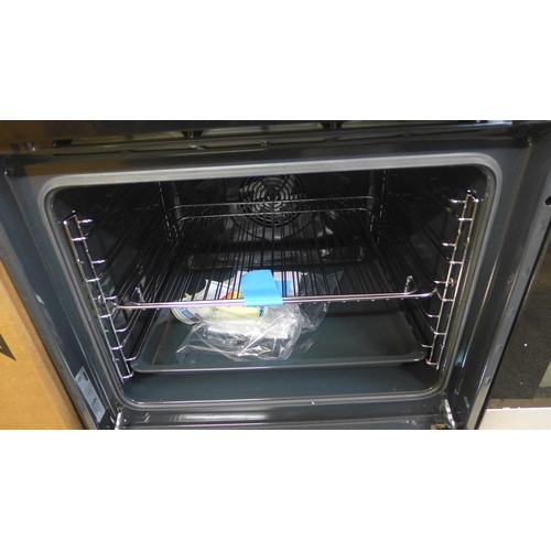 4053 - Zanussi Single Multifunction Oven - (Slight chip to door) *This lot is subject to VAT