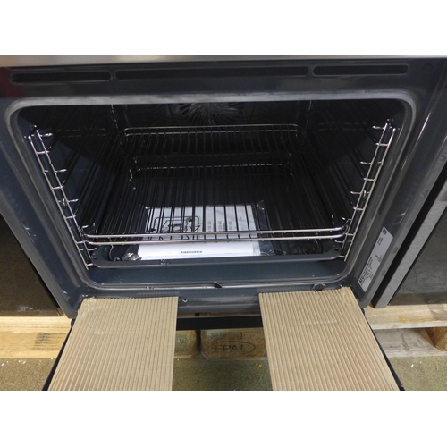 4073 - AEG Multifunction Oven (Door requires attention) *This lot is subject to VAT