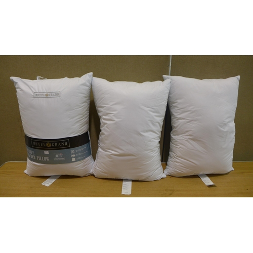 6236 - Three Hotel Grand Summer/Winter Pillows   (349-435) *This lot is subject to VAT