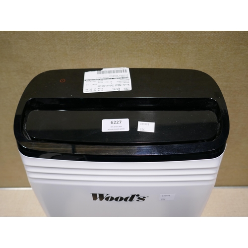 6227 - Woods 25L White Dehumidifier, Original RRP £249.99 + VAT (349-266) *This lot is subject to VAT