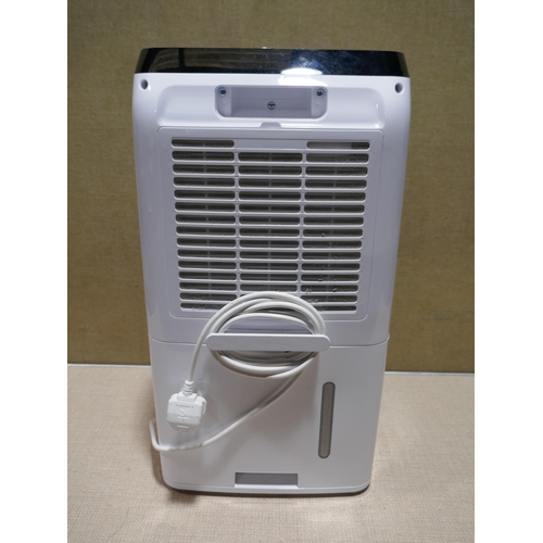 6227 - Woods 25L White Dehumidifier, Original RRP £249.99 + VAT (349-266) *This lot is subject to VAT