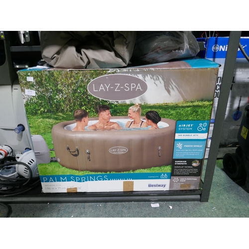 6270 - Lay-Z-Spa Inflatable Hot Tub With Cover, Original RRP £329.99 + Vat (347-240) *This lot is subject t... 