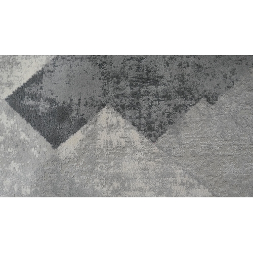 6277 - Eden Rug 240x305cm, Original RRP £129.99 + Vat (347-445) *This lot is subject to Vat