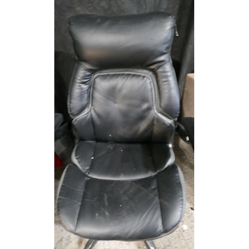 6289 - Two Swivel office Chairs (347-16,258) *This lot is subject to Vat