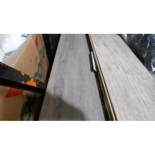 6300 - Laminate Hartford Oak Flooring and Urban Grey Oak Laminate Flooring (347-177, 348-259) *This lot is ... 