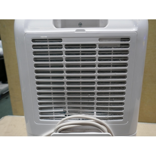 6187 - Woods 25L White Dehumidifier, Original RRP £249.99 + Vat (347-27) *This lot is subject to Vat