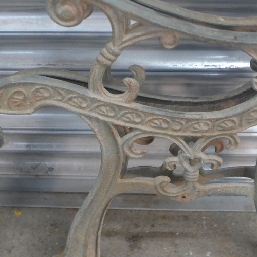 5191 - 4 cast iron bench ends