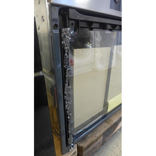 4113 - AEG Multifunction Oven (Door requires attention) *This lot is subject to VAT