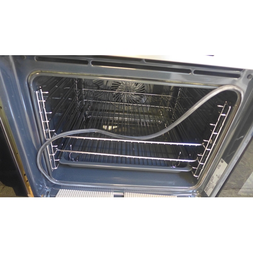 4113 - AEG Multifunction Oven (Door requires attention) *This lot is subject to VAT