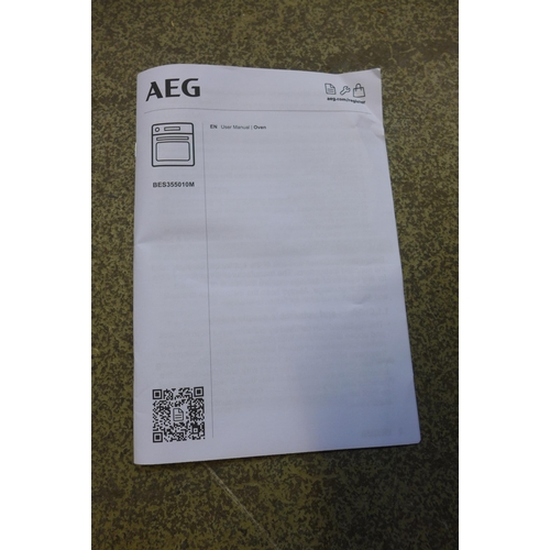 4113 - AEG Multifunction Oven (Door requires attention) *This lot is subject to VAT