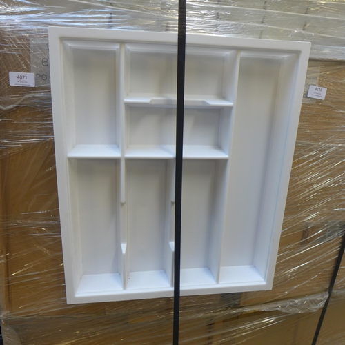 4116 - Pallet of 10 and 8 Compartment Plastic Cutlery Inserts Original RRP £910.14 + Vat *This lot is subje... 