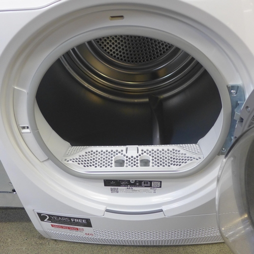 4124 - AEG 8kg Freestanding Condenser Tumble Dryer  *This lot is subject to VAT