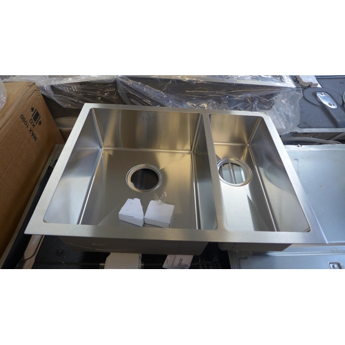 4155 - Idro Large 1.5 Bowl Sink - Stainless Steel  *This lot is subject to VAT