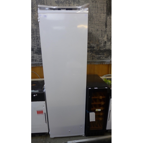 4162 - Beko  Integrated Tower Fridge (Transit Damage) *This lot is subject to VAT