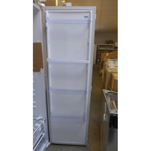 4162 - Beko  Integrated Tower Fridge (Transit Damage) *This lot is subject to VAT