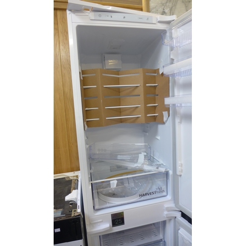 4165 - Beko 70/30 Integrated Fridge Freezer - Frost Free (Transit Damage) *This lot is subject to VAT