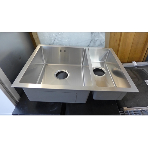 4168 - Idro Large 1.5 Bowl Sink -  Stainless Steel  *This lot is subject to VAT