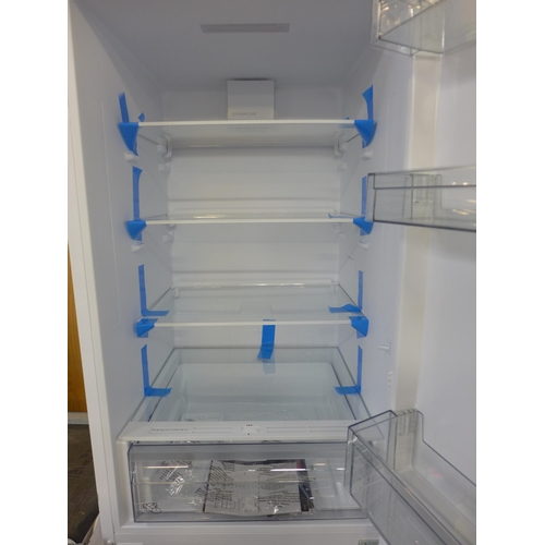 4171 - AEG Freestanding 70/30 Fridge Freezer (Low Frost) *This lot is subject to VAT