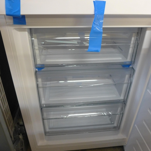 4171 - AEG Freestanding 70/30 Fridge Freezer (Low Frost) *This lot is subject to VAT