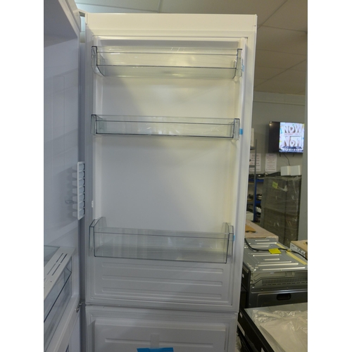 4175 - AEG Freestanding 70/30 Fridge Freezer (Low Frost)  *This lot is subject to VAT