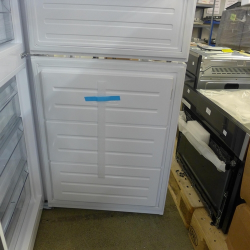 4175 - AEG Freestanding 70/30 Fridge Freezer (Low Frost)  *This lot is subject to VAT