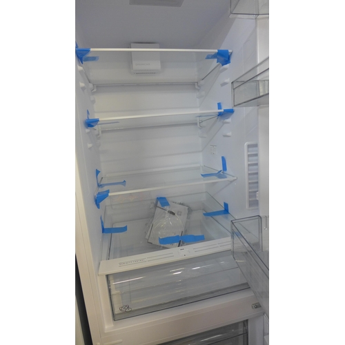 4175 - AEG Freestanding 70/30 Fridge Freezer (Low Frost)  *This lot is subject to VAT