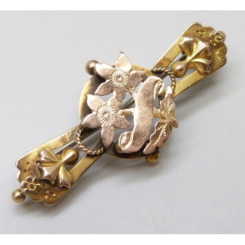 7068 - A Victorian 9ct gold brooch, base metal hook and pin, 2.2g, 3.8cm