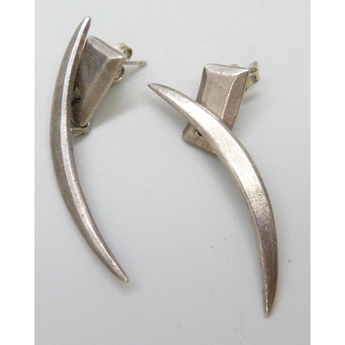 7082 - A pair of vintage Delphine Nardin Paris earrings, 4.1cm