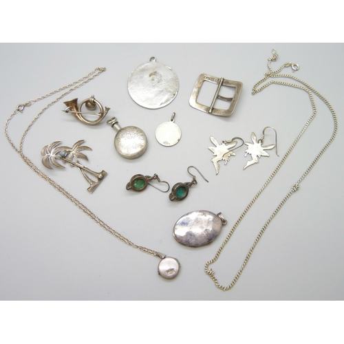 7093 - A collection of silver jewellery including a small George Jensen locket, brooches, a buckle, etc., 6... 