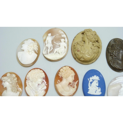 7138 - A collection of unmounted cameos including a ceramic example and a lava cameo depicting Bacchus, 4.3... 