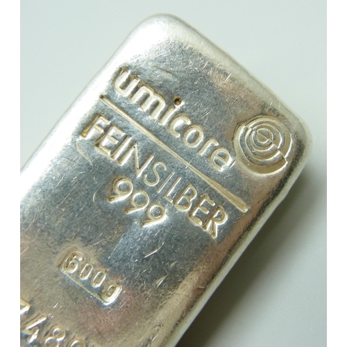 7186 - A Umicore 999 Feinsilber ingot, 500g, fine .999 silver, 474897