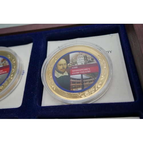 7204 - A London Highlights commemorative coin set with certificate, and a Windsor Mint bank note gold plate... 