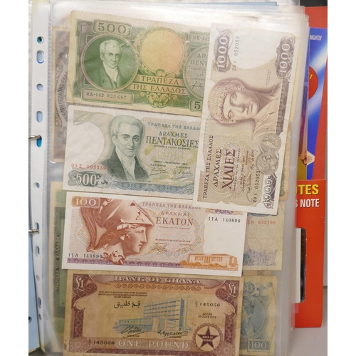 7224 - A folder containing world bank notes including Germany, Japan, Turkey, USA, Argentina, etc.