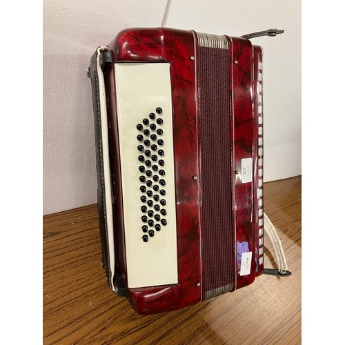 307 - An Italian piano accordian