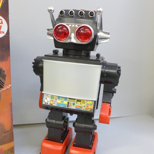 2013 - A Padgett Bros. Saturn TV Walking Robot with Lites-Up Eyes and Shooting Missiles, (working)