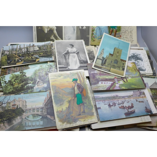 2019 - A collection of Edwardian and later postcards, approximately 350