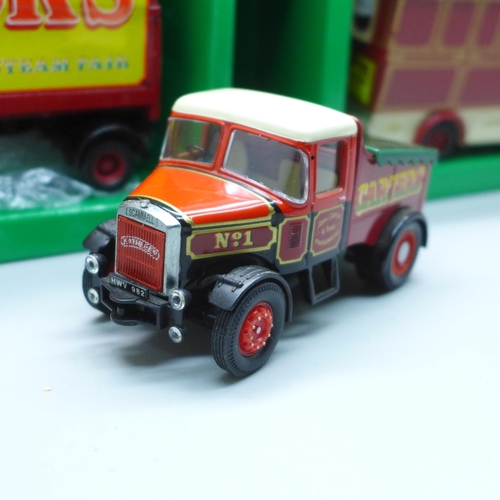 2041 - A Corgi Carters Showmans Range Scammel Highwayman ballast with closed pole trailer and caravan set, ... 