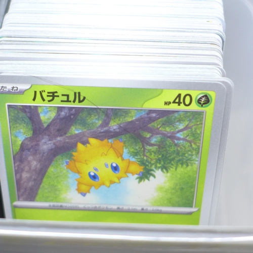 2079 - A large collection of over 1,000 Japanese Pokémon cards, some Halos and two Start Decks