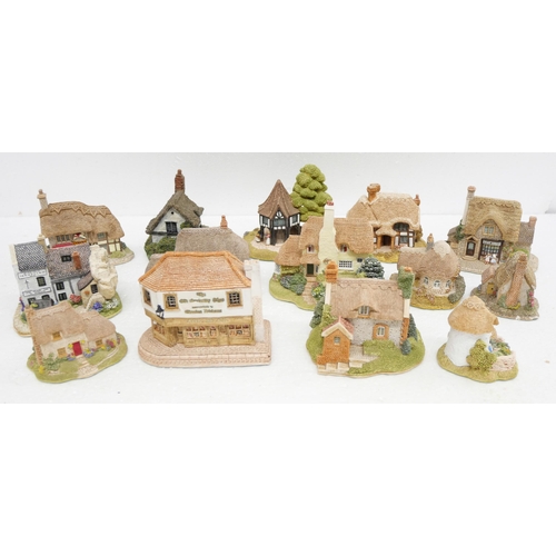 2241 - A large collection of Lilliput Lane houses (31 houses) and two Chris Holt model houses, together wit... 