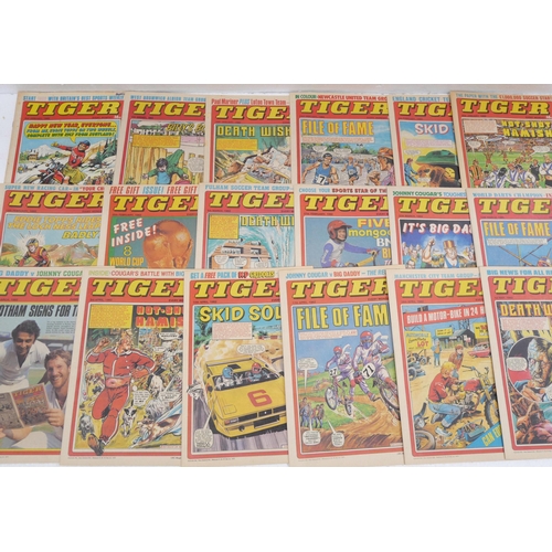 2258 - A box of Tiger, Tier and Speed comics, approximately 100, 1980s and approximately 100 Beezer comics,... 