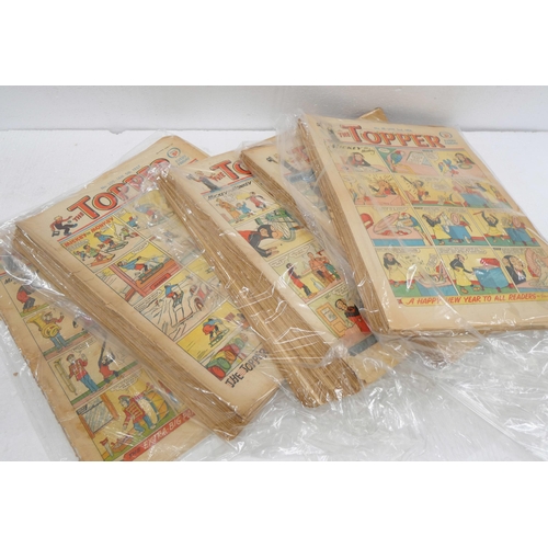 2269 - A box of The Topper comics, 1953-1969, approximately 150 in total