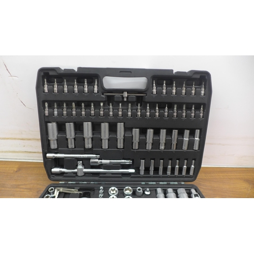 5012 - A 172 piece socket set, unused