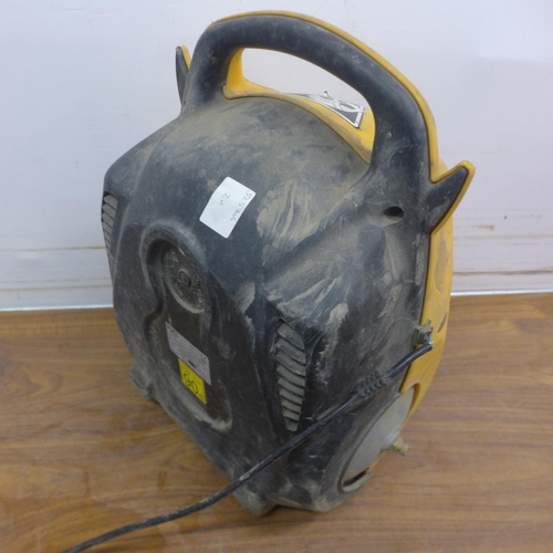 5017 - A JCB JCB-AC6 portable compressor