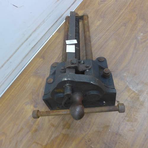 5026 - A Record No.52½ joiners vice