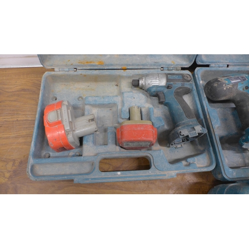 5028 - A quantity of Makita power tools including Makita 6270D, 8280D, 8391D, 6228D, 8391D, drills and a 69... 