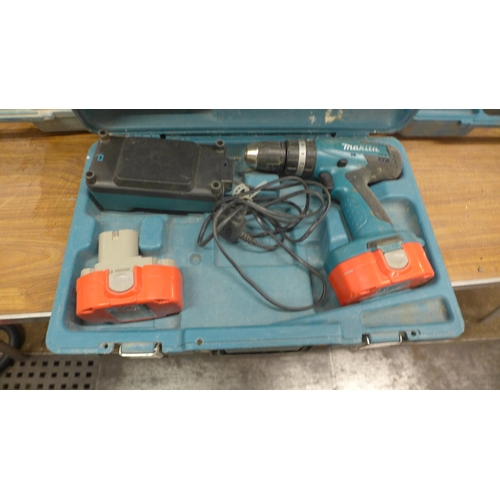 5028 - A quantity of Makita power tools including Makita 6270D, 8280D, 8391D, 6228D, 8391D, drills and a 69... 