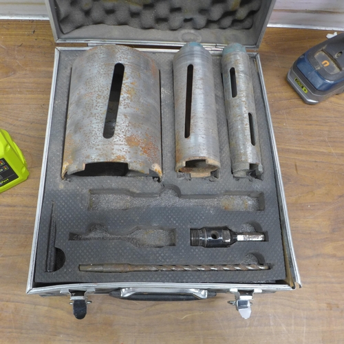 5053 - A set of Erbauer core cutting bits and a Ryobi GH1-1502 drill and charger